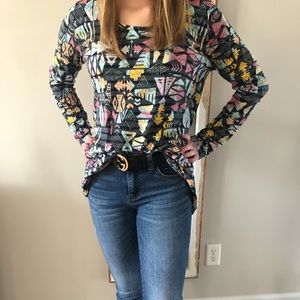 Lularoe Lynnae top size M